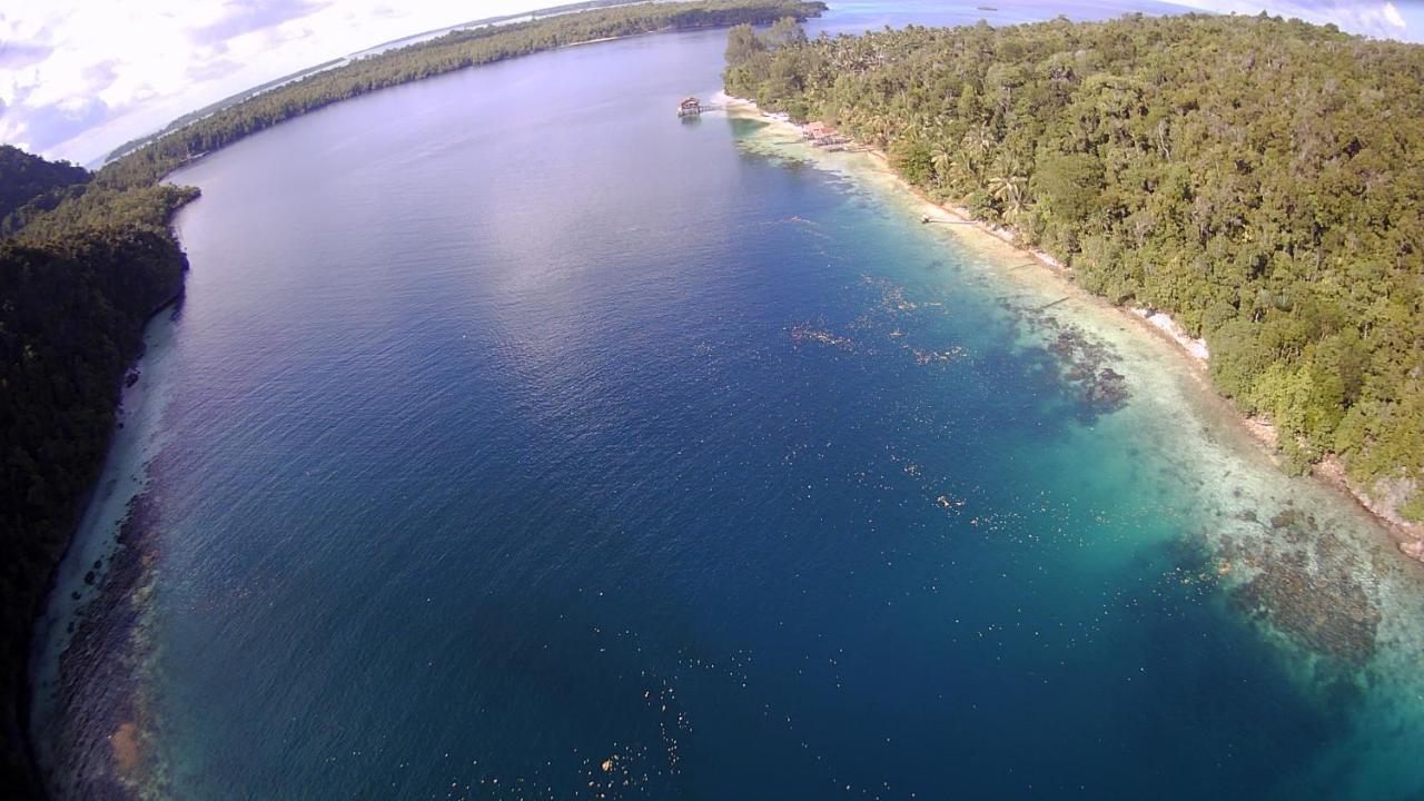Meos Ambower Homestay Raja Ampat Fam Kültér fotó