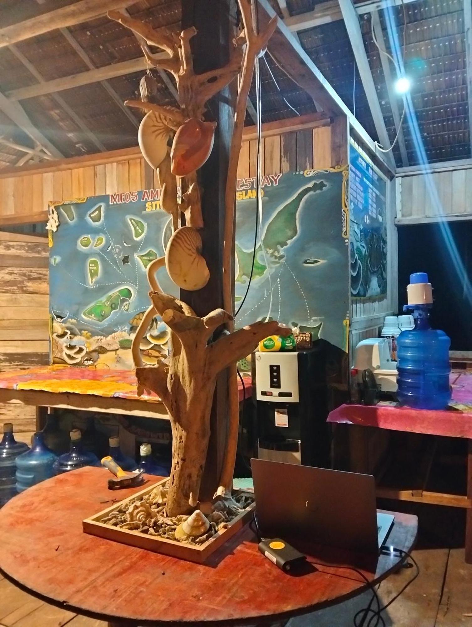 Meos Ambower Homestay Raja Ampat Fam Kültér fotó