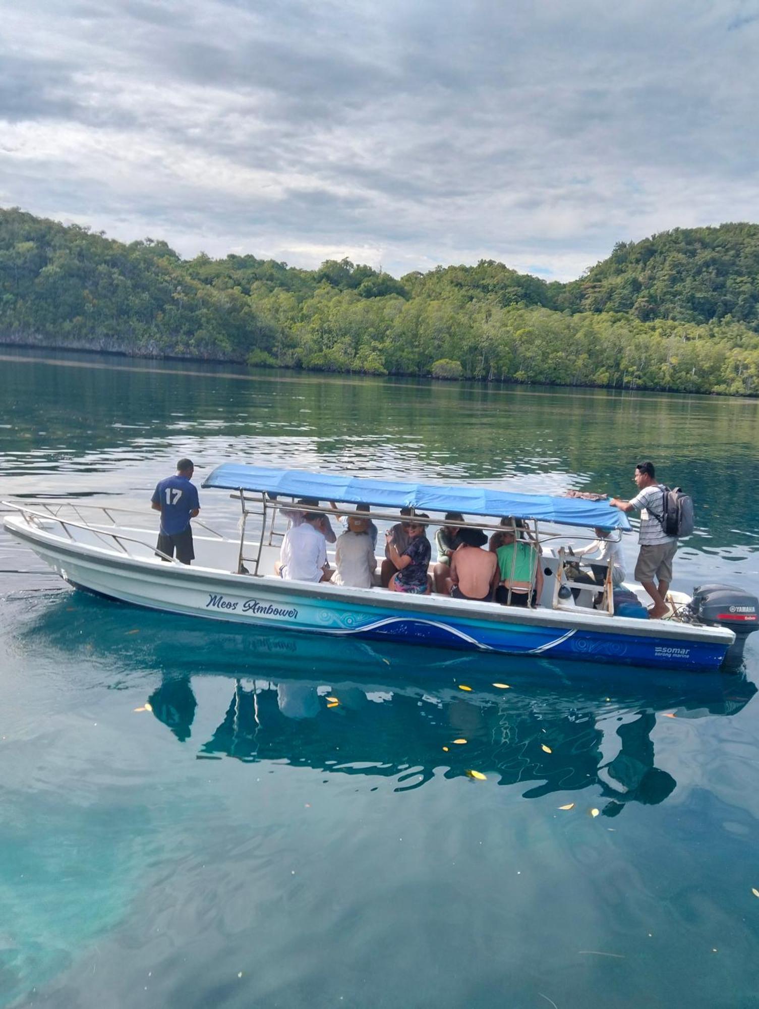 Meos Ambower Homestay Raja Ampat Fam Kültér fotó